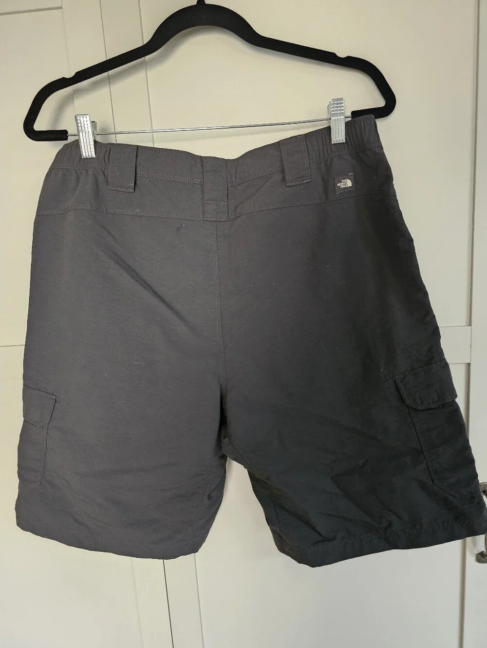 The North Face Mens Cargo Shorts Size M Gray Nylon Hiking Camping Outdoor Utilit